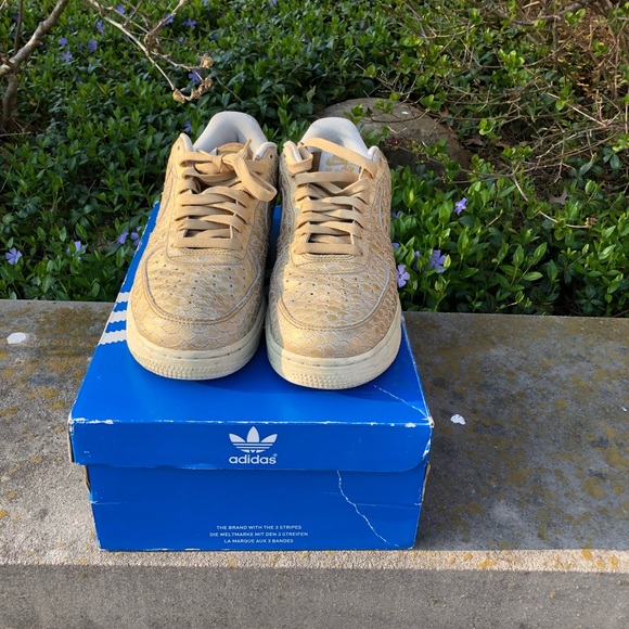 Air Force 1 “Golden Scale” - Picture 3 of 7